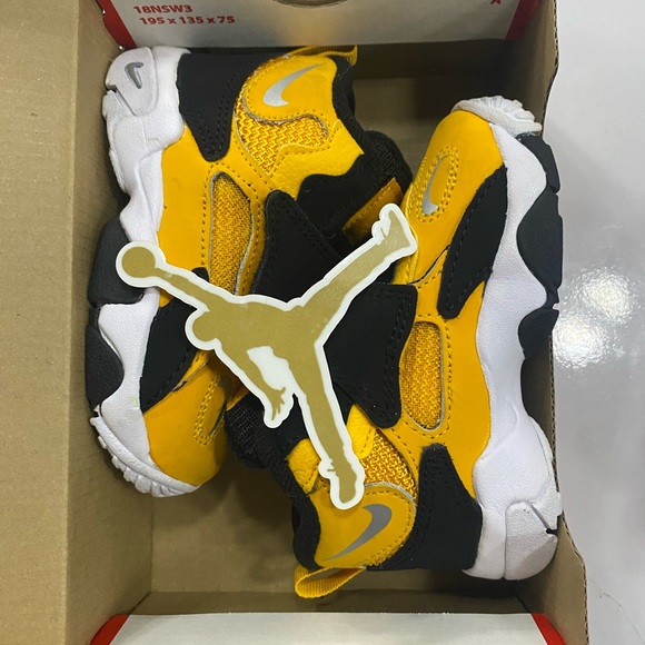 Nike 6C - Picture 2 of 3